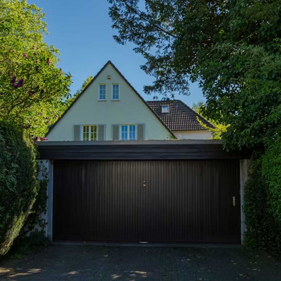 garage homes in calgary for sale